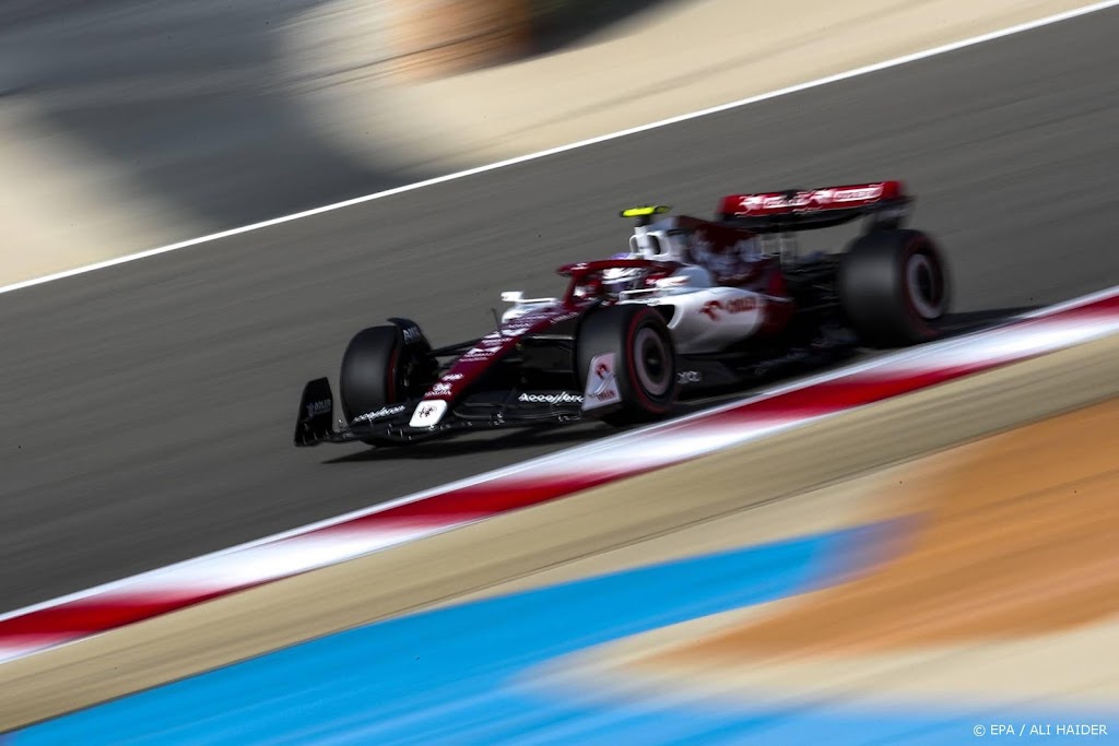 Chinese coureur Guanyu pakt punt bij debuut in Formule 1