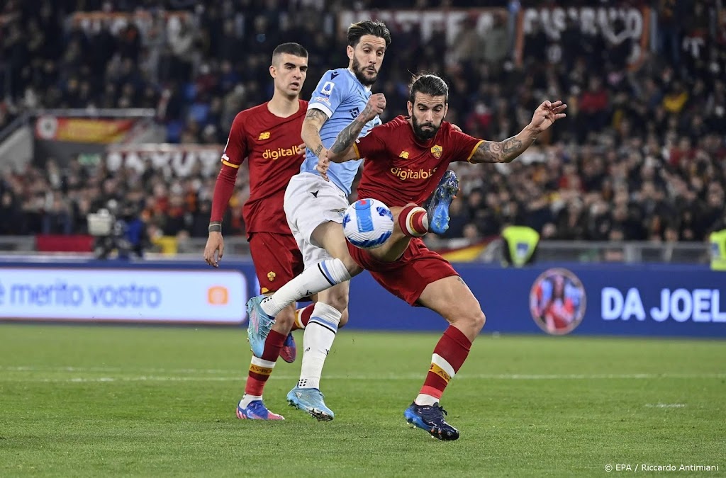 Karsdorp met AS Roma in derby veel te sterk voor Lazio
