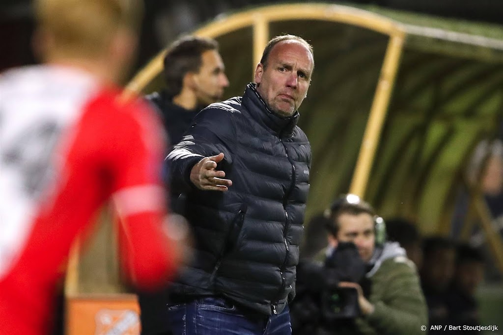 Trainer Lukkien tekent contract voor drie jaar bij FC Groningen