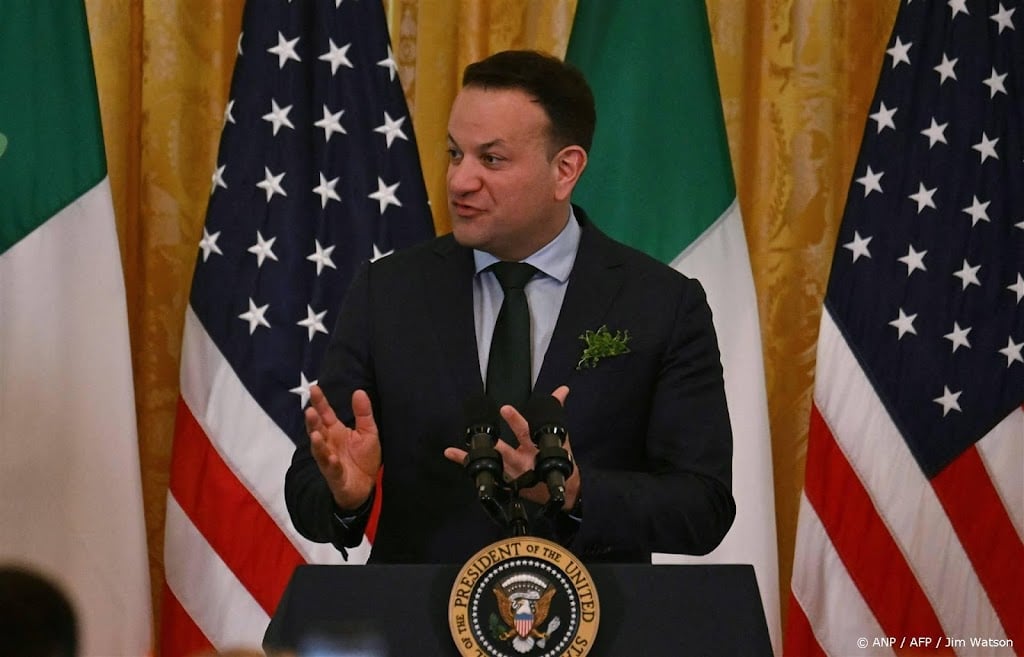 Krant: Ierse premier Varadkar stapt op