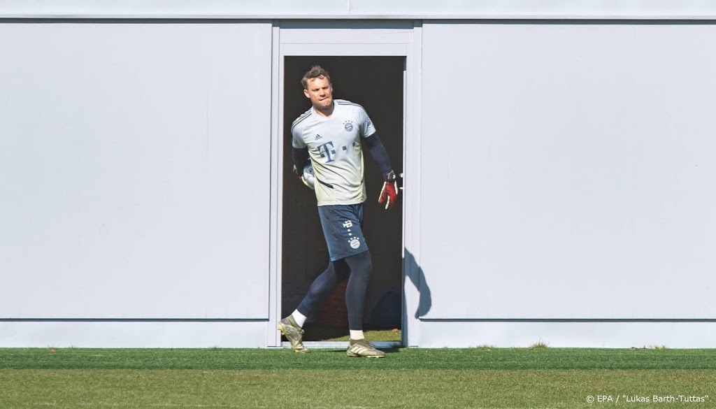 Bayern verwacht dat doelman Neuer blijft