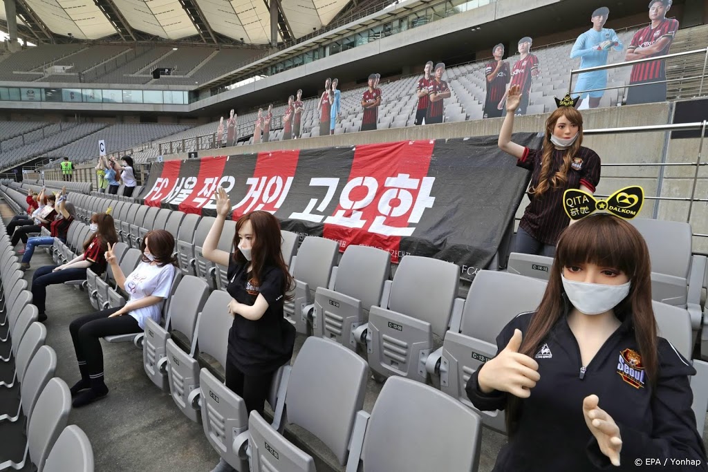 Forse boete FC Seoul voor sekspoppen op tribunes