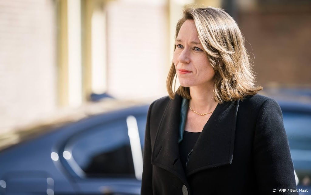 Minister BZK:actief informatie delen scheelt vragen achteraf