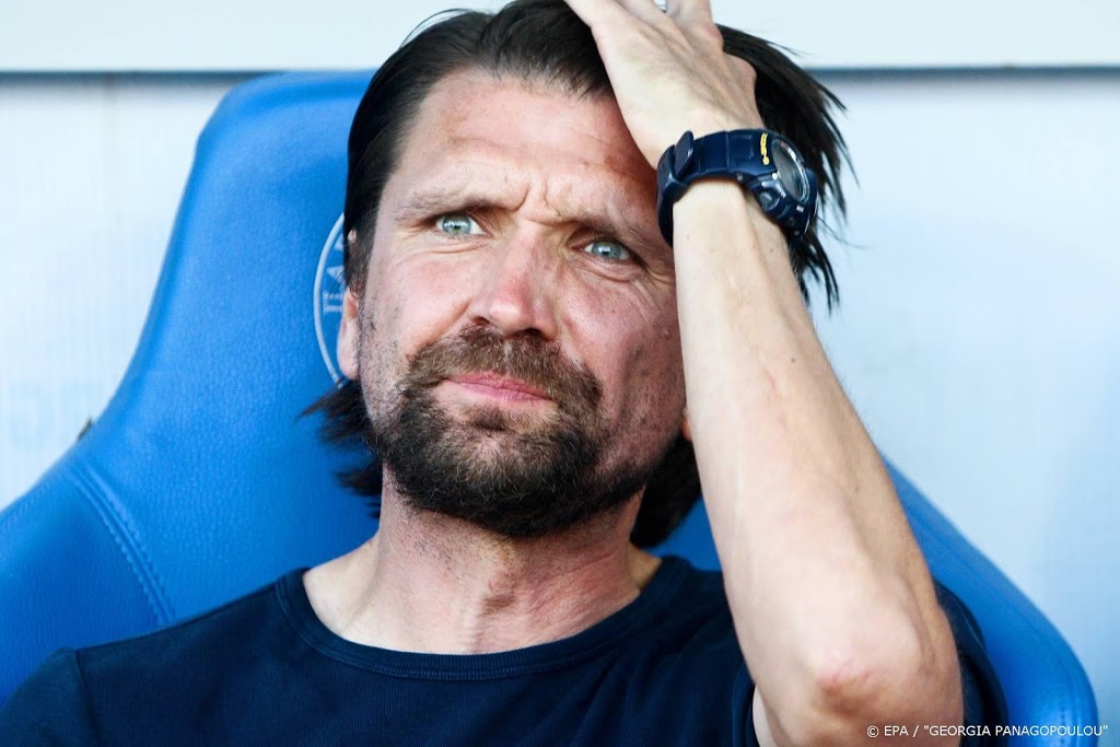 Harde kritiek NAC-trainer Hyballa op technisch manager