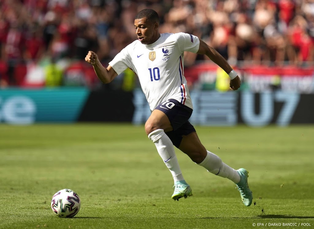 'Racistische geluiden Hongaarse fans richting Mbappé en Benzema'