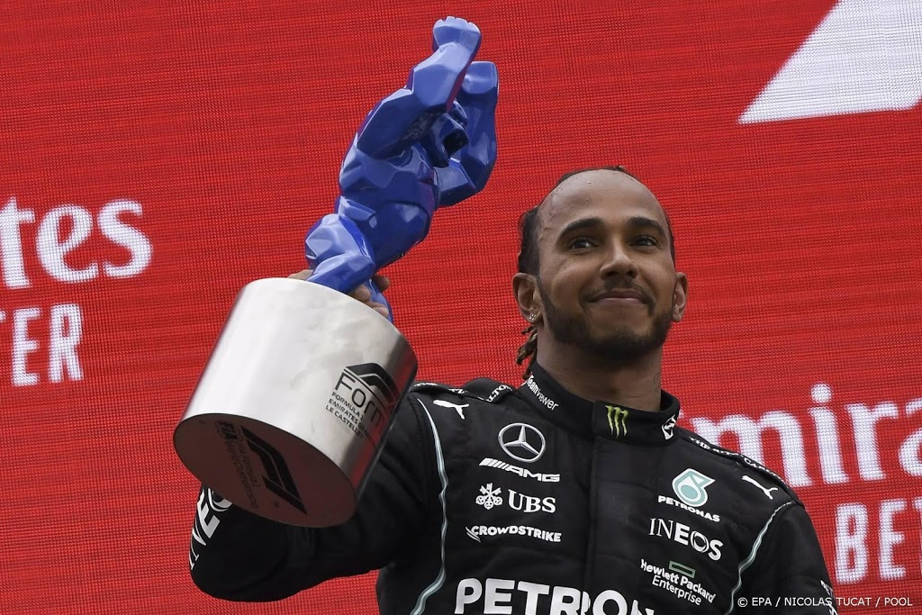 Hamilton zoekt snelheid in titelstrijd met Verstappen