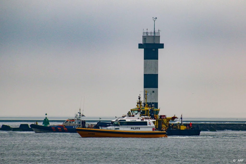 Slachtoffers neergestort vliegtuigje Calandkanaal gevonden