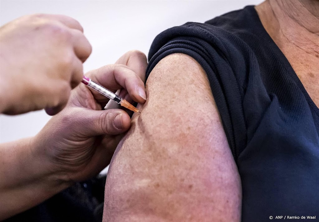 Gezondheidsraad: nog maar 1 pneumokokkenprik voor senioren