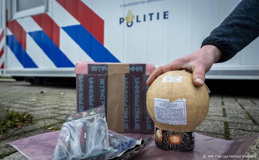 Kamer wil dat bezit zwaar illegaal vuurwerk onder wapenwet valt