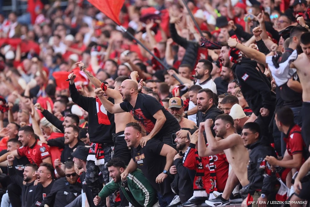 UEFA geeft boetes op EK voetbal aan Servië en Albanië