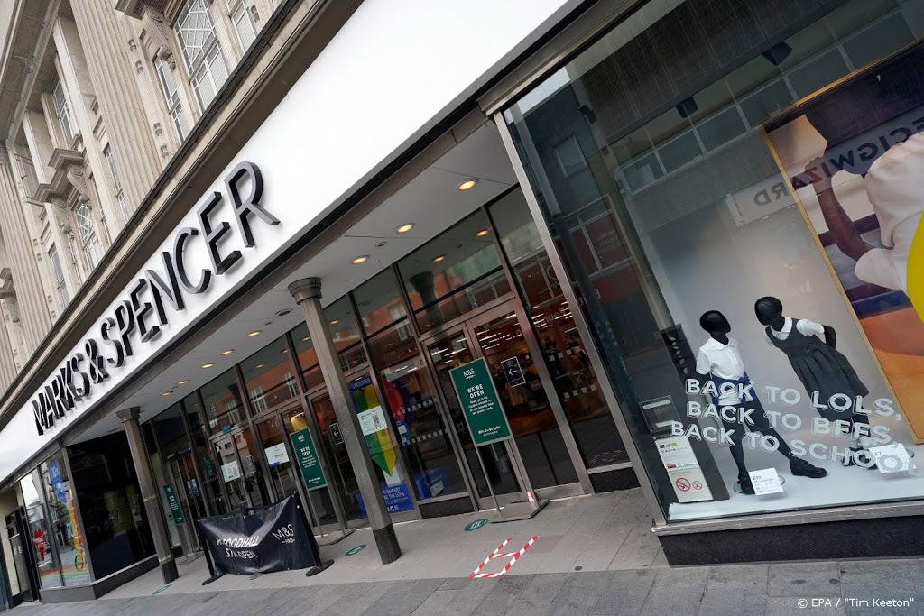 Britse warenhuisketen Marks & Spencer schrapt haast duizend banen