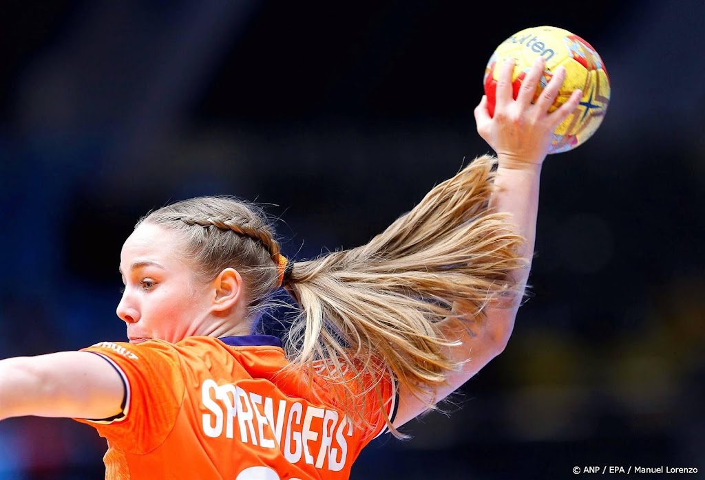 Handbalster Sprengers mist Spelen door bovenbeenblessure