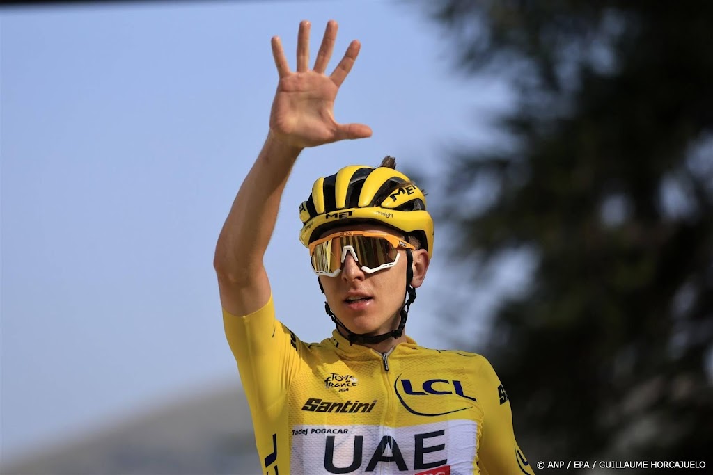 Pogacar met vijfde ritzege op weg naar dubbel Giro-Tour