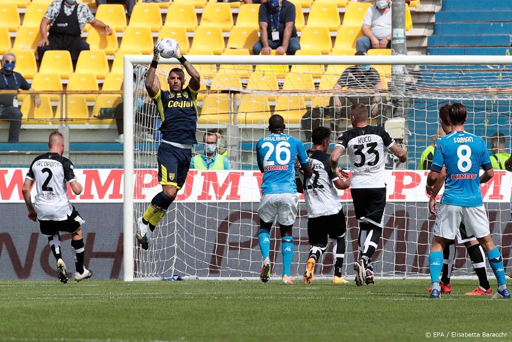 Napoli begint Serie A met overwinning op Parma