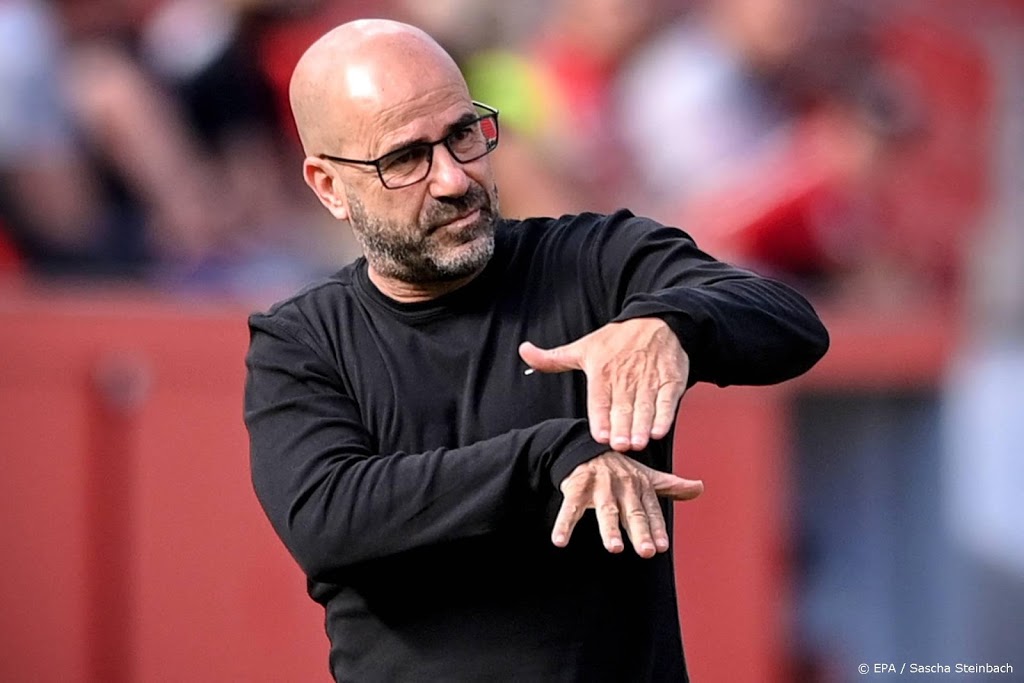 Bosz begint met Bayer Leverkusen met doelpuntloos gelijkspel