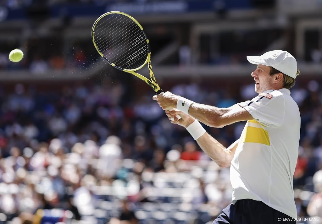 Tennisser Van de Zandschulp zakt één plek op wereldranglijst