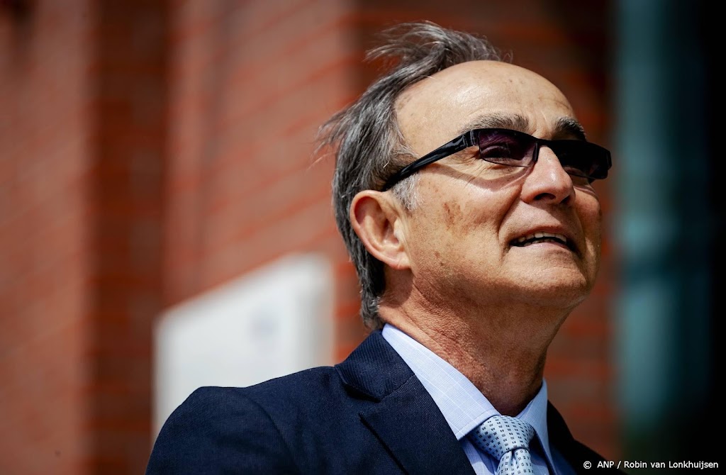 Julio Poch wil hogere schadevergoeding van Grapperhaus