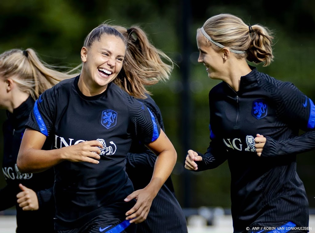 Voetbalsters willen in Reykjavik mislukte start rechtzetten