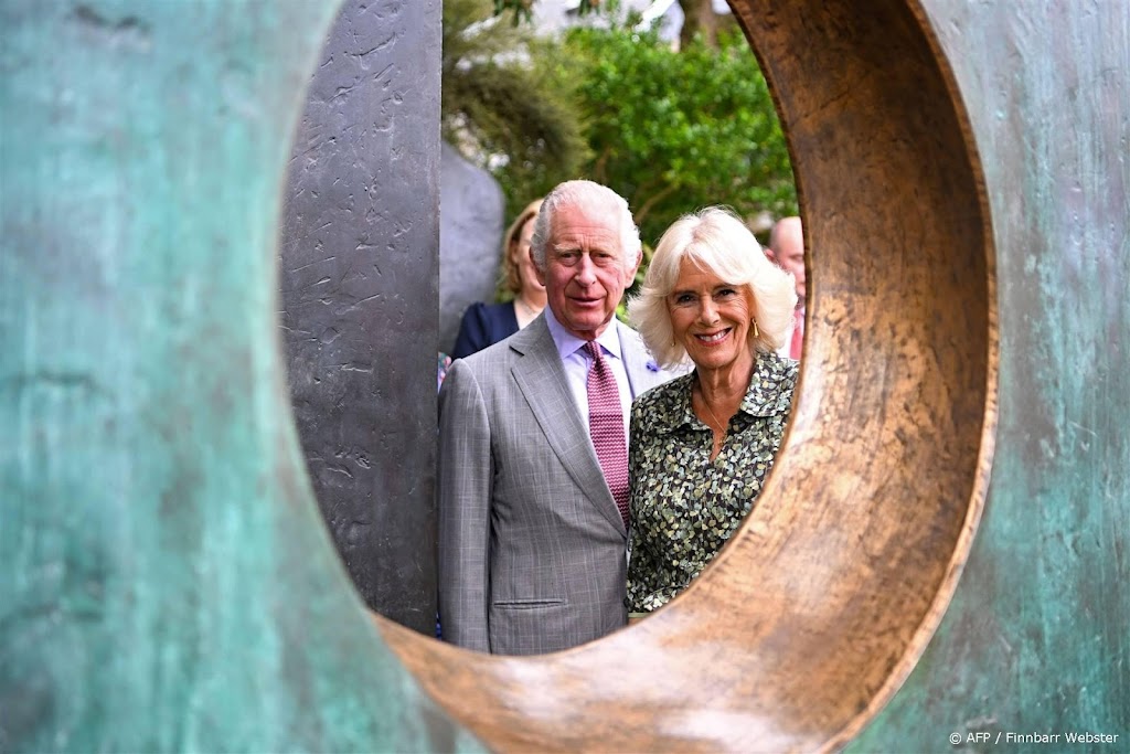Charles en Camilla na uitstel nu toch naar Frankrijk