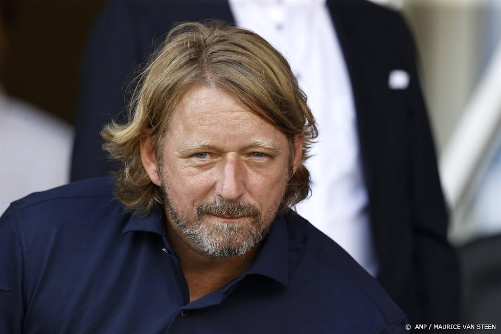 Ajax wint op beurs ondanks ophef over technisch directeur