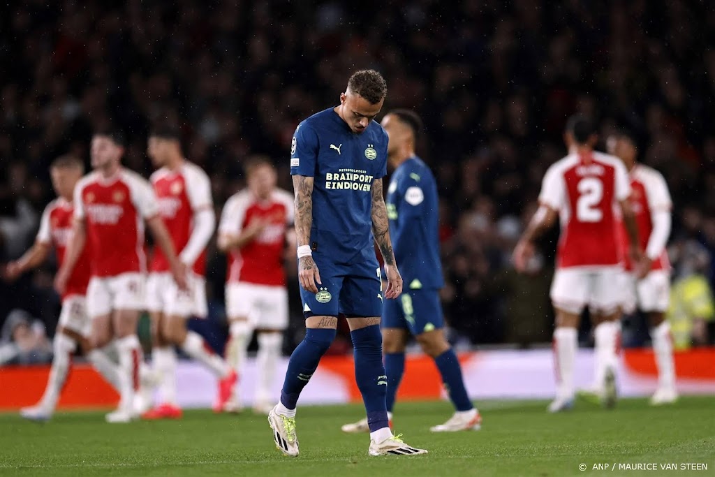 PSV begint Champions League met ruime nederlaag (4-0) bij Arsenal