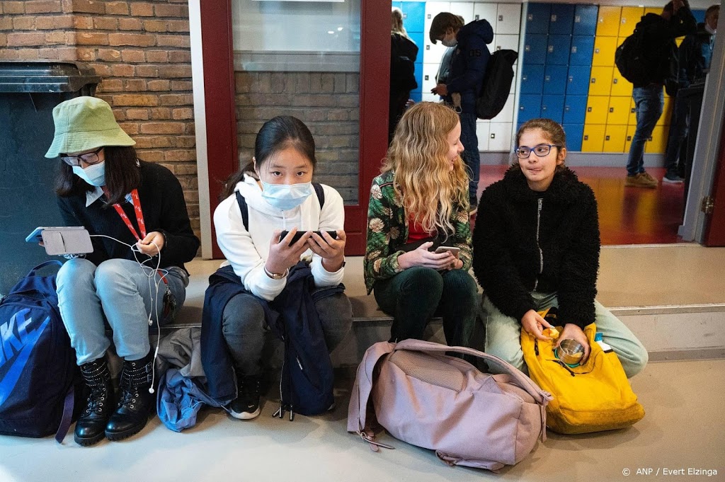 'Kabinet moet schoolsluiting afwegen met andere belangen'
