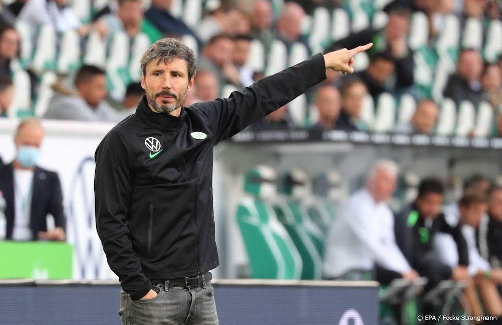 Van Bommel met Wolfsburg onderuit bij Red Bull Salzburg