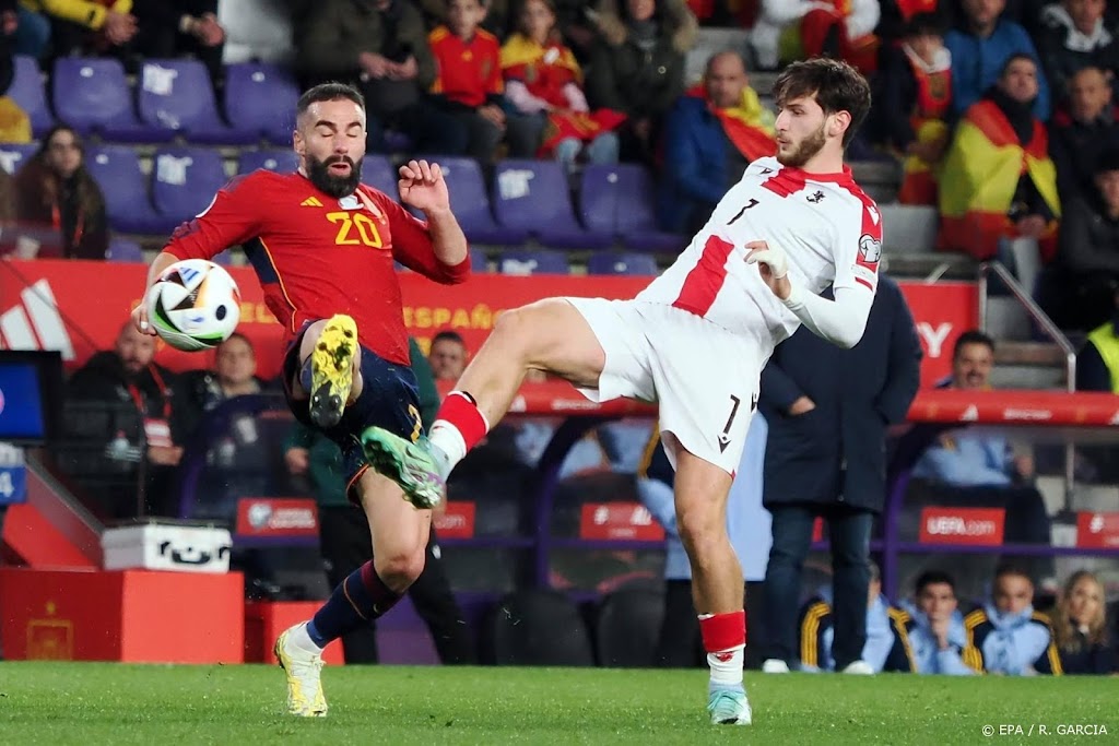 Spanje wint EK-kwalificatiegroep, verliest Gavi met knieblessure