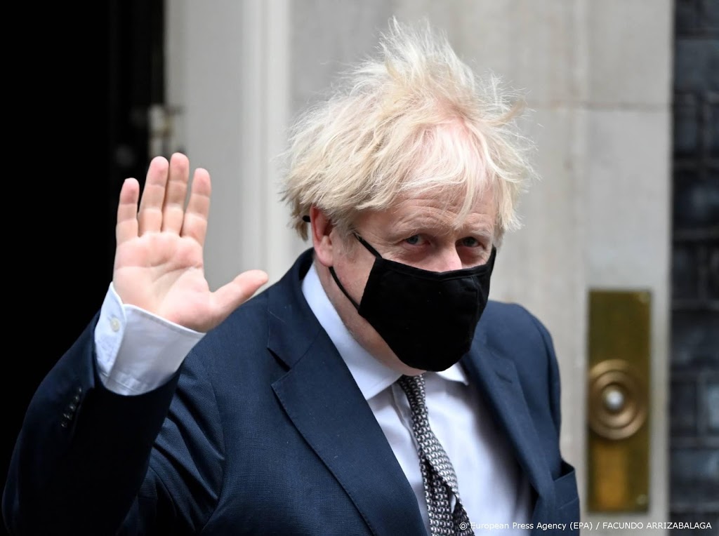 'Brexitonderhandelaars overschrijden deadline, maandag verder'