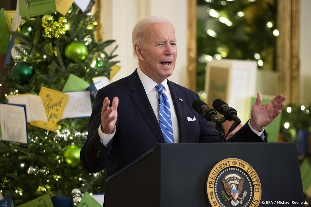 Biden gaat VS niet op slot gooien in strijd tegen corona