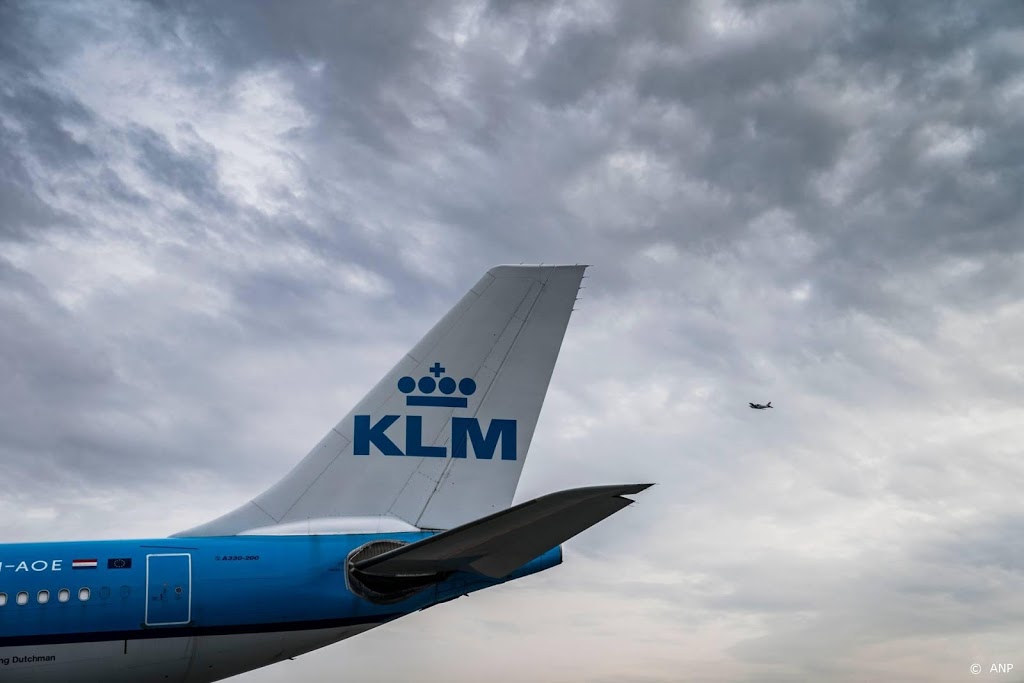Personeel KLM vraagt met klem om ontheffing voor coronasneltest