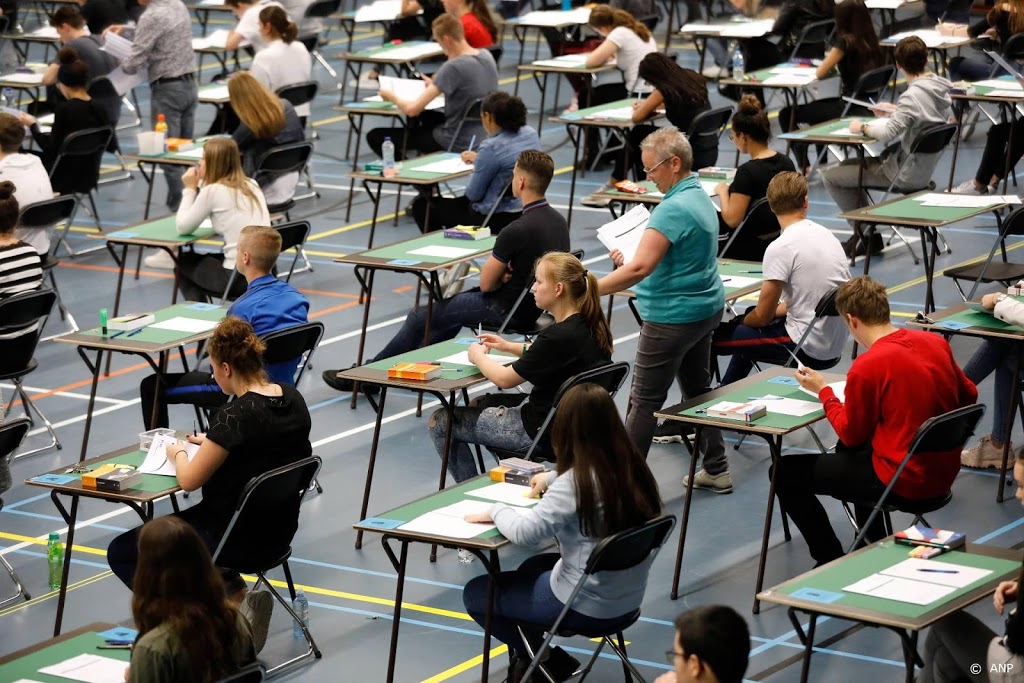 'Eindexamens in huidige vorm niet houdbaar'