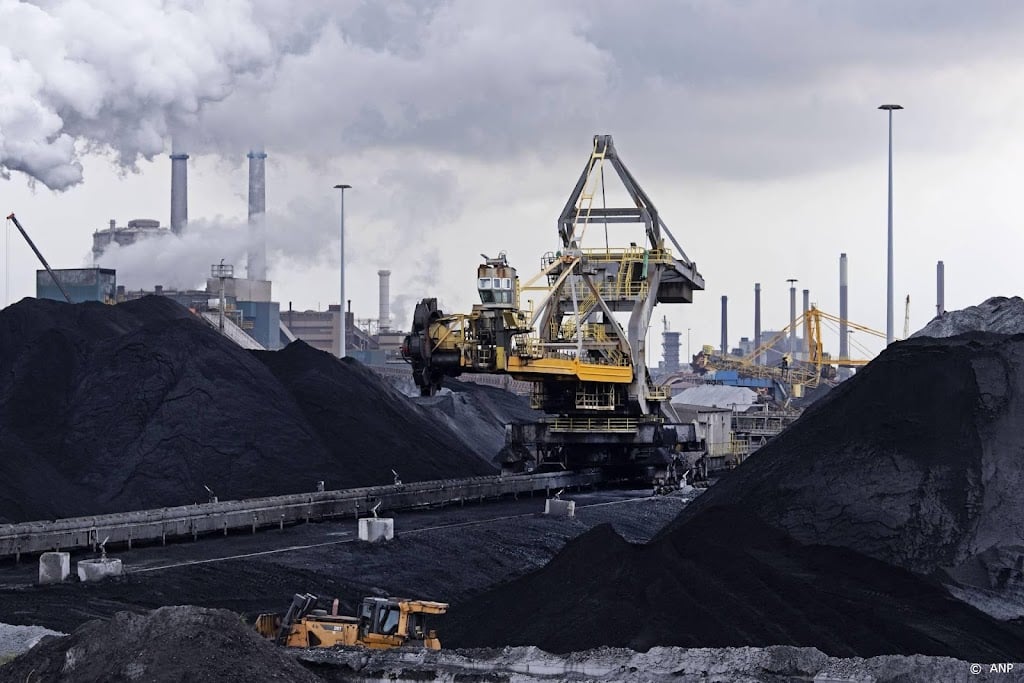 RIVM: uitstoot Tata Steel mogelijk hoger dan op papier
