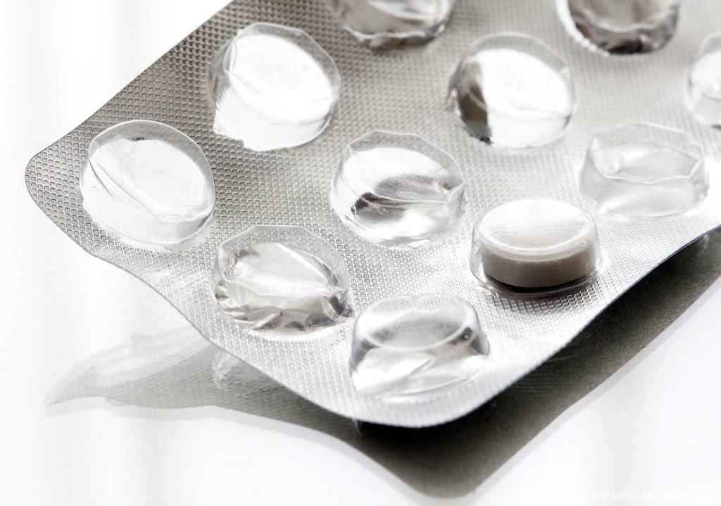 Afspraken over onlineverkoop neusspray en paracetamol door supers