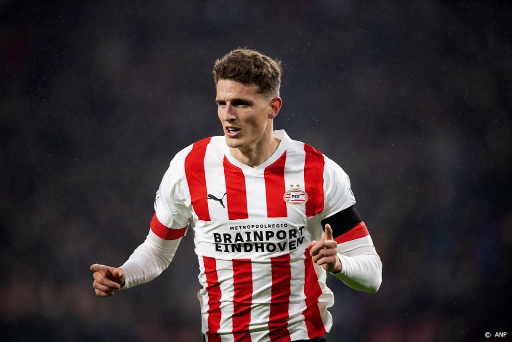 Til vervangt bij PSV naar Chelsea vertrokken aanvaller Madueke