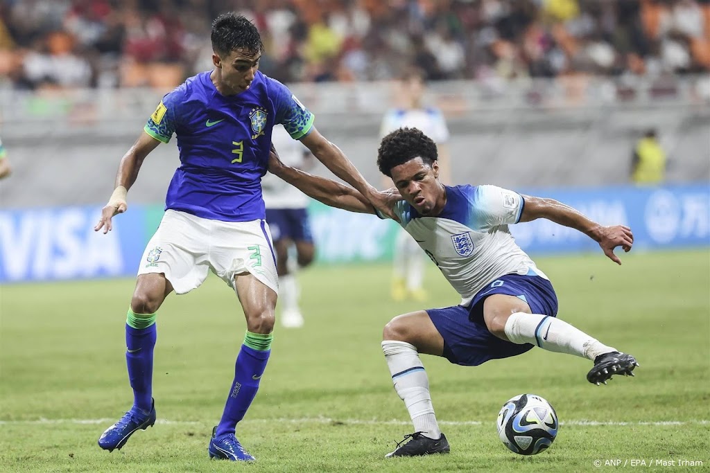 Braziliaanse verdediger Reis tekent bij Manchester City