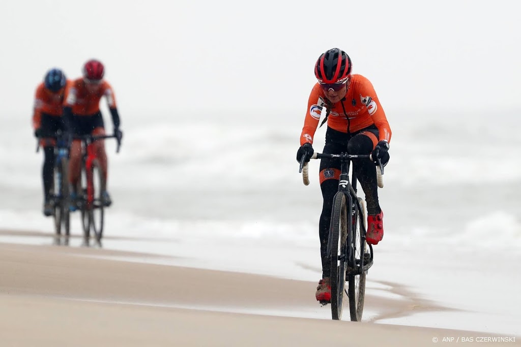Veldrijdster Betsema wint Sluitingsprijs
