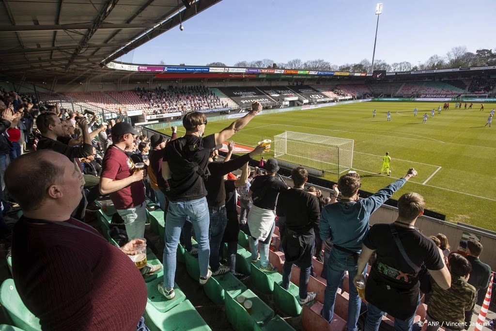 Voor het eerst zijn NEC-fans vrolijk na een nederlaag