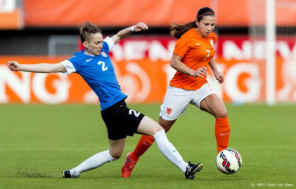 Voetbalster Lewerissa heeft borstkanker
