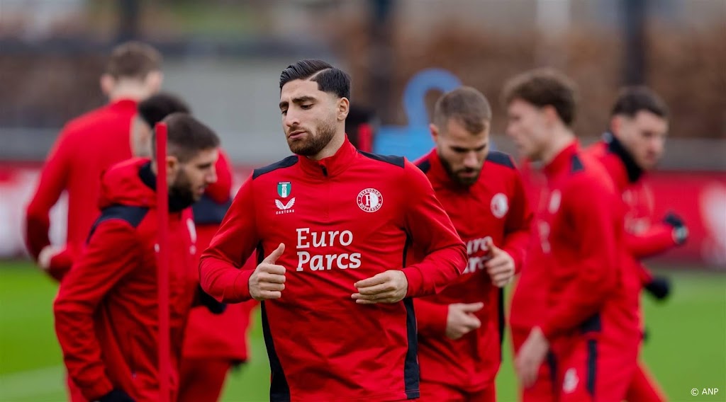 Feyenoord met Jahanbakhsh, Timber en Geertruida naar Rome