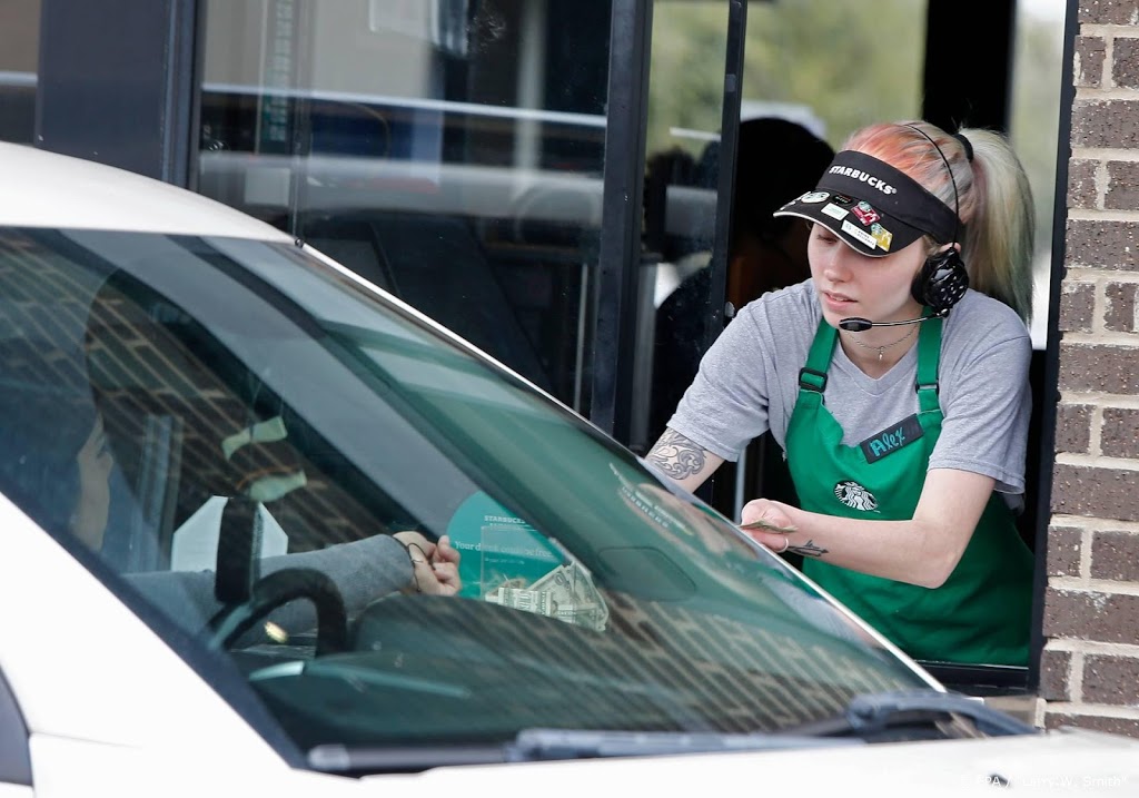 Starbucks sluit gros van vestigingen in VS en Canada om virus