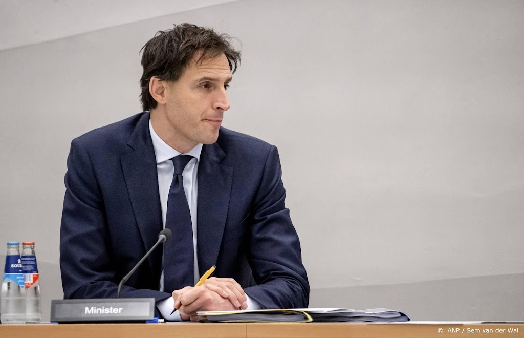 Hoekstra: voorlopig geen EU-sancties voor Russische energie