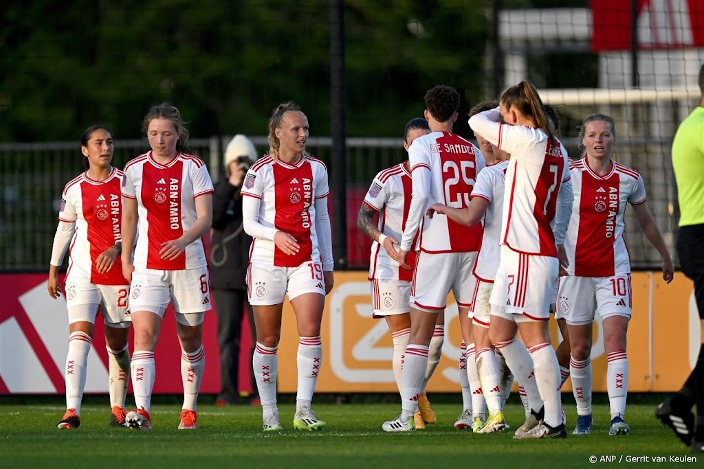 Voetbalsters Ajax en AZ spelen 25 april gestaakte wedstrijd uit