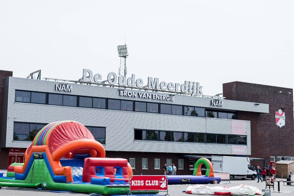 Nederlandse Aardolie Maatschappij (NAM) stadionsponsor FC Emmen