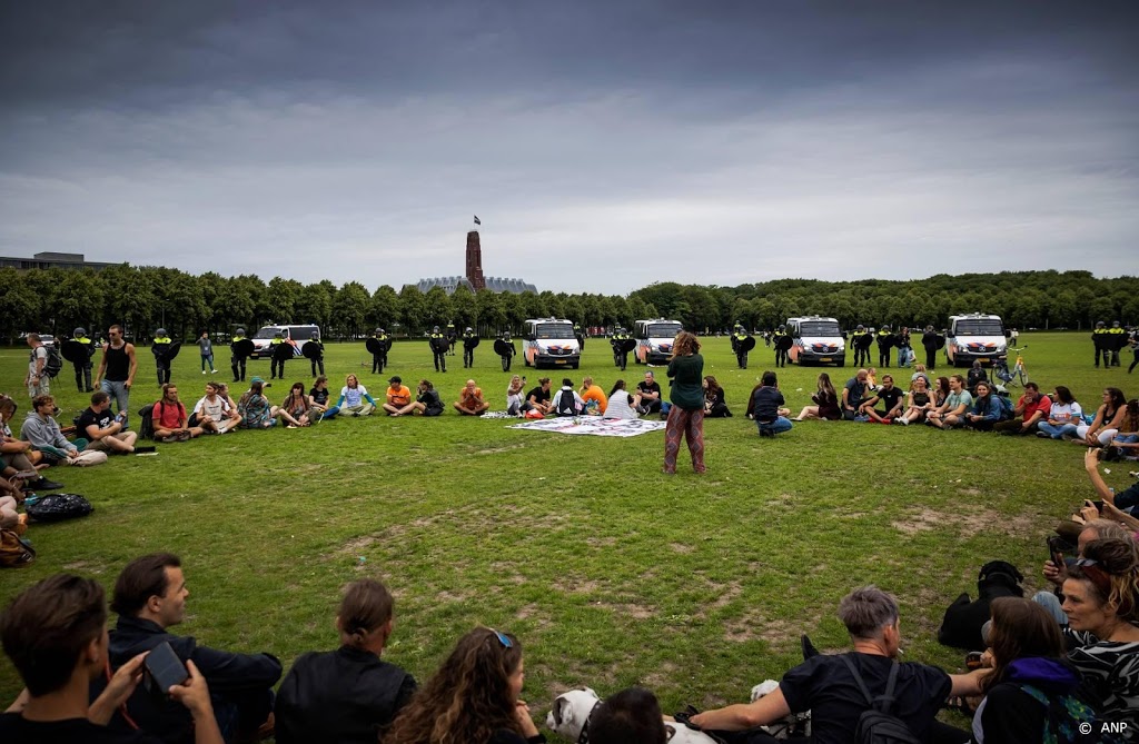 'Groepsknuffel op Malieveld is provocatie rechtsstaat'