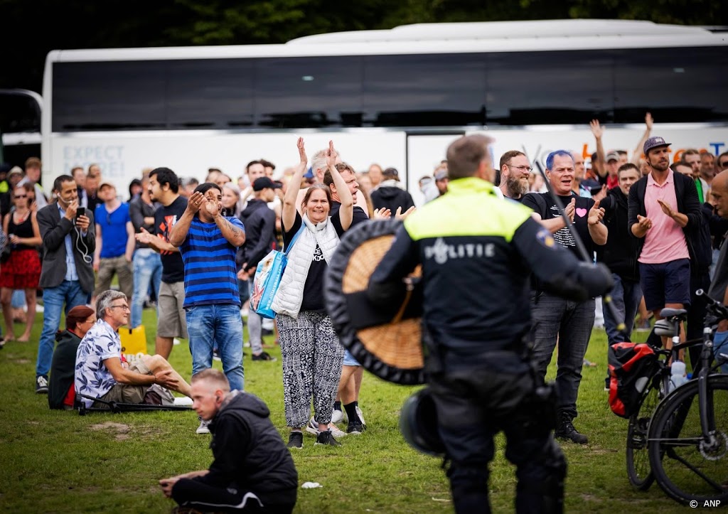 Ongeveer 400 mensen opgepakt bij demonstratie Malieveld