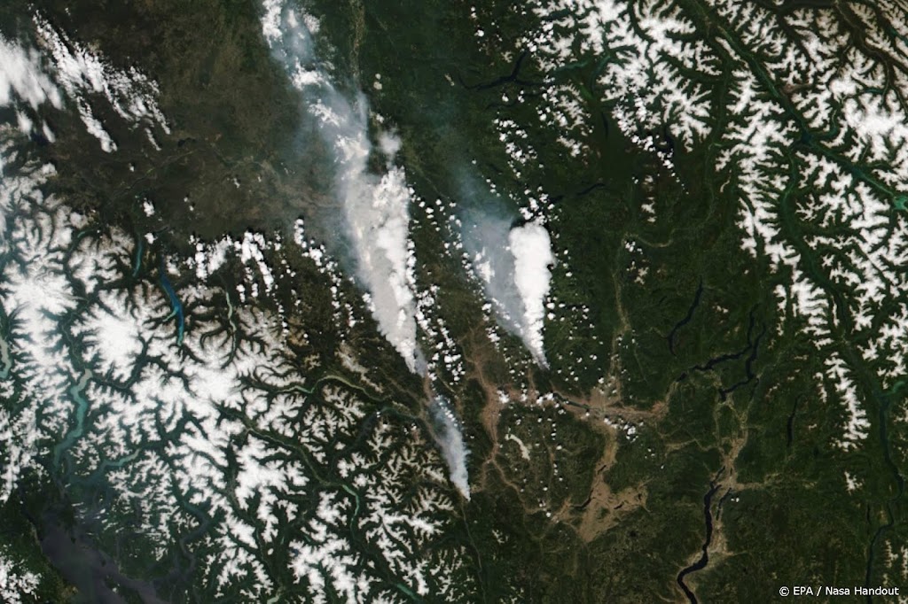 Noodtoestand in British Columbia vanwege aanhoudende bosbranden