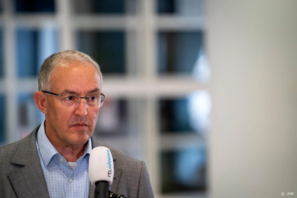 Rotterdamse burgemeester Aboutaleb dreigt met lege Kuip