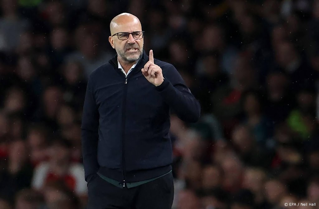 Bosz vindt niet dat PSV door Arsenal 'ondersteboven' is gespeeld