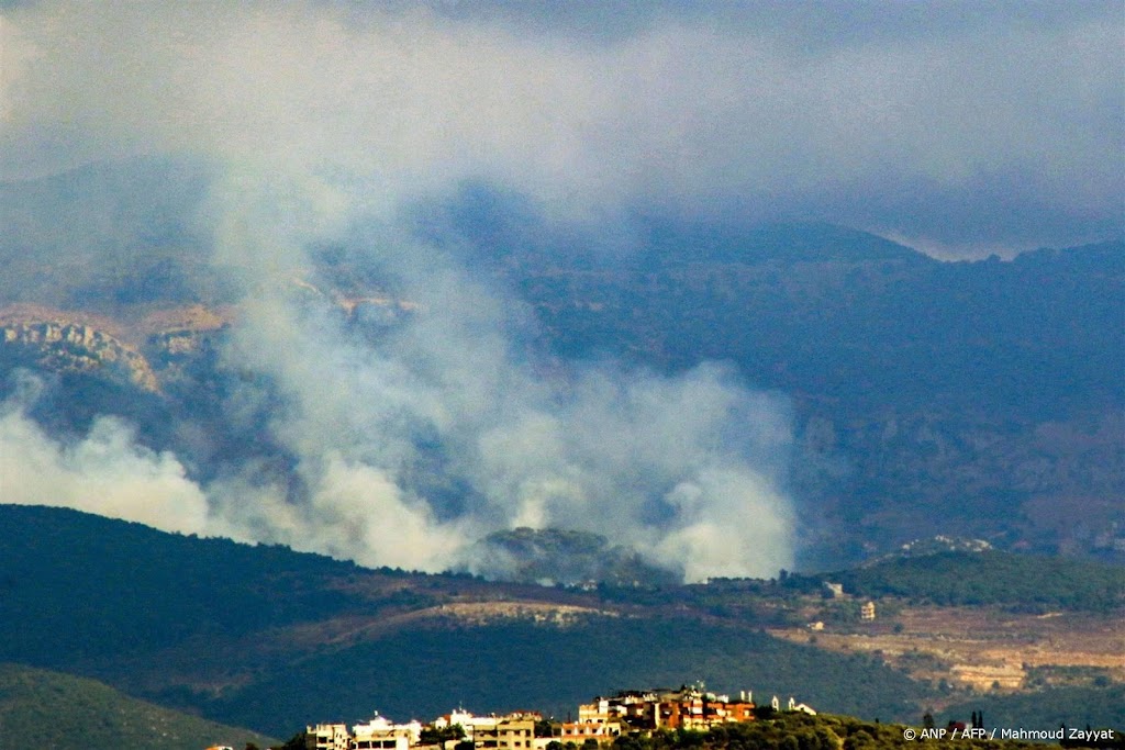 Tientallen Israëlische vliegtuigen vallen zuiden Libanon aan